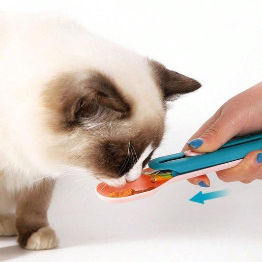 Cat Strip Squeeze Spoon - Perfect Feeder for Wet Snacks & Treats for Dogs and Cats!