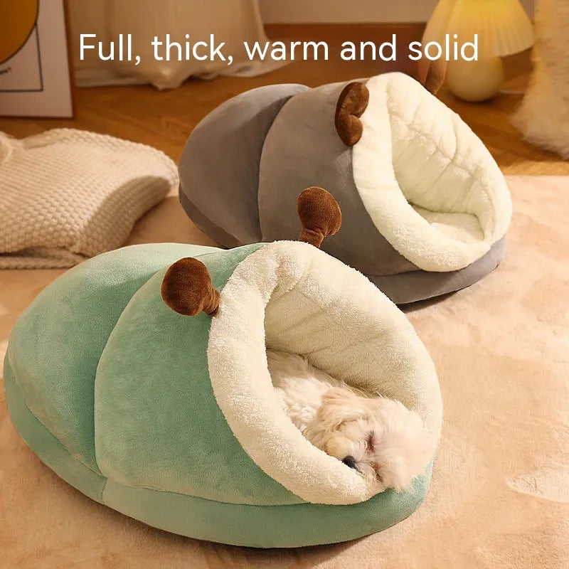 Cozy Winter Pet Bed & Slippers – Soft Nest for Cats & Dogs